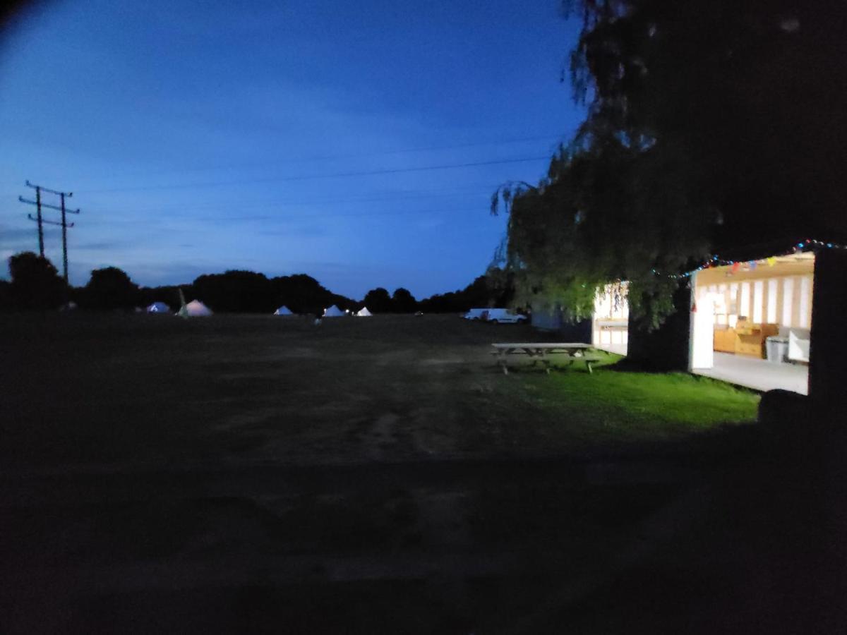 Hotel Dorset Glamping Fields Corfe Mullen Zewnętrze zdjęcie