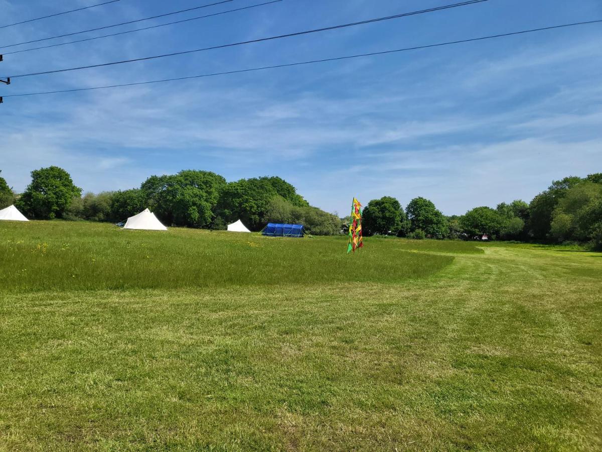 Hotel Dorset Glamping Fields Corfe Mullen Zewnętrze zdjęcie